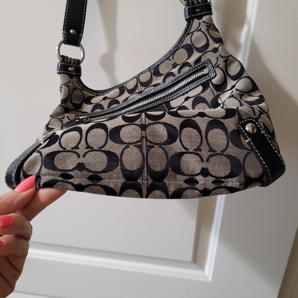 Coach Purse - Picture 5 of 6